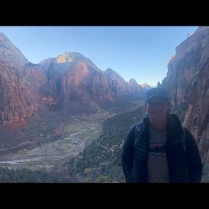 Meet your Posher, Lydia